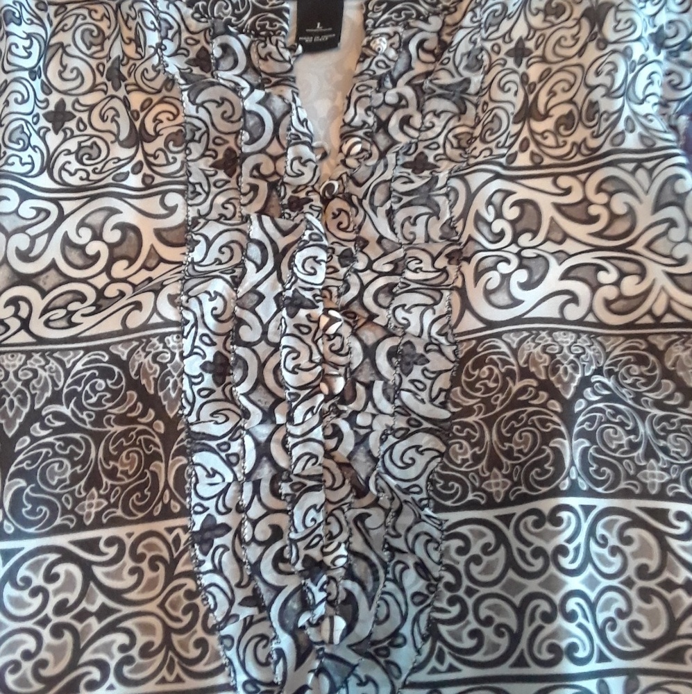 WHBM LIGHTWEIGHT PRINT TOP L - Picture 3 of 4